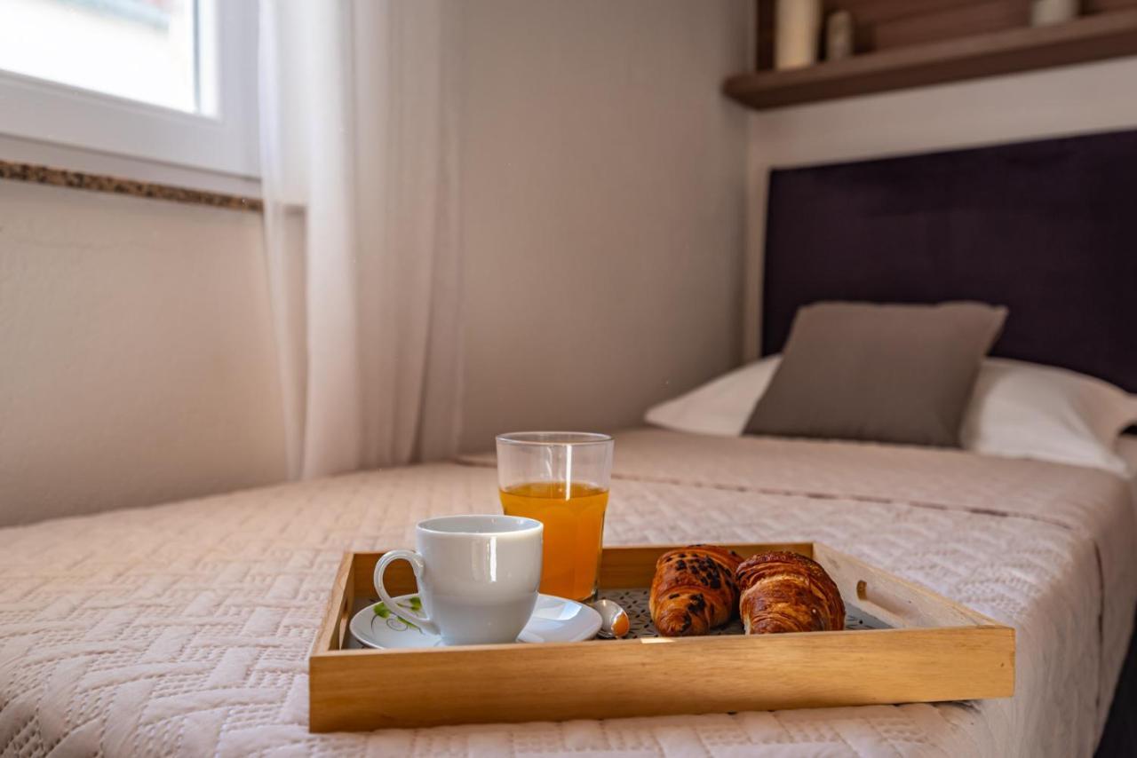 Maia Lena Apartment Ясенице Екстериор снимка